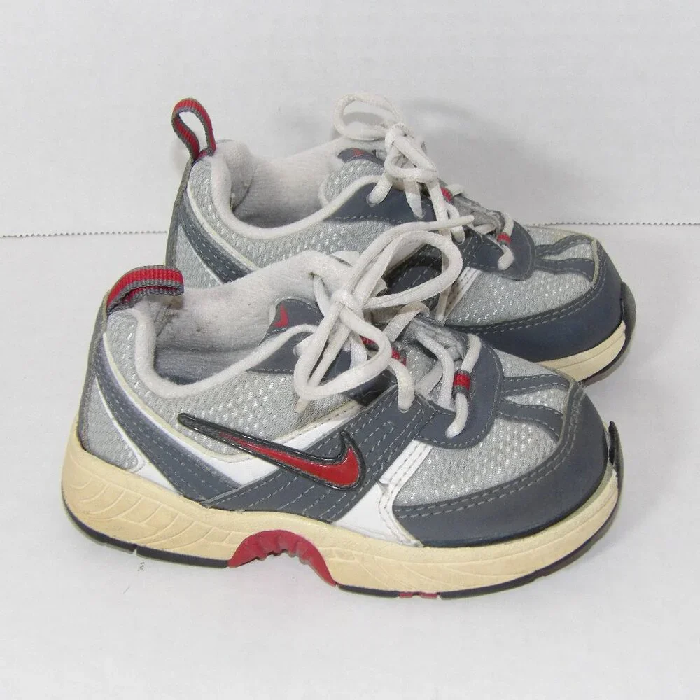 Kids Gray Red White Nike Tennis Shoes Size 6.5 US